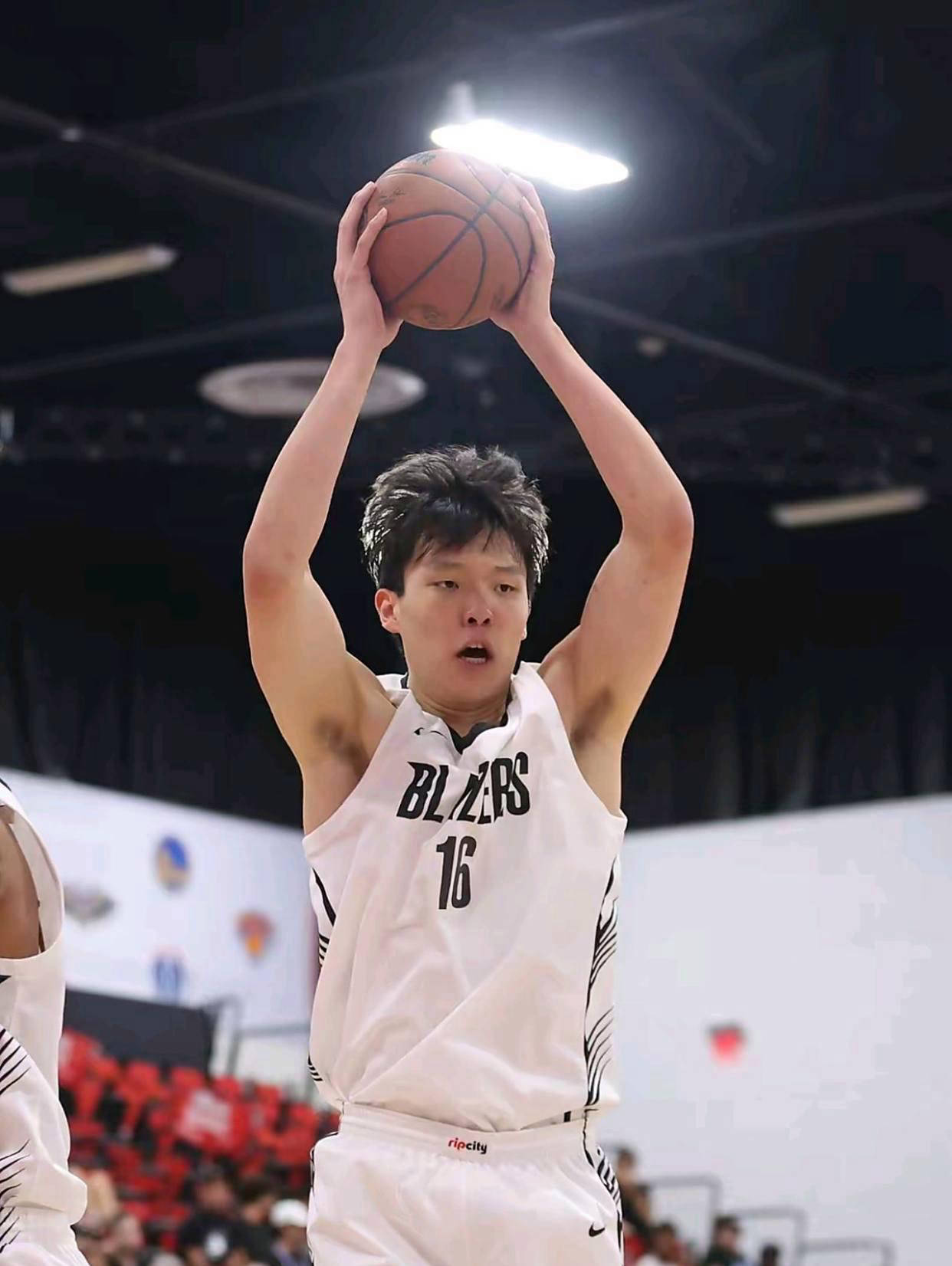 米兰体育app下载-包含火箭主场大胜开拓者，迎来三连胜的词条