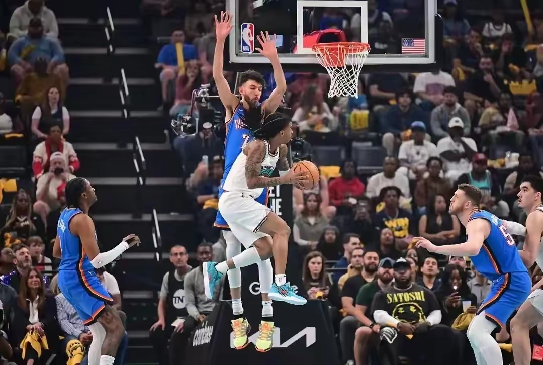 米兰体育vip注册-黄蜂队突破重围，晋级季后赛次轮的简单介绍