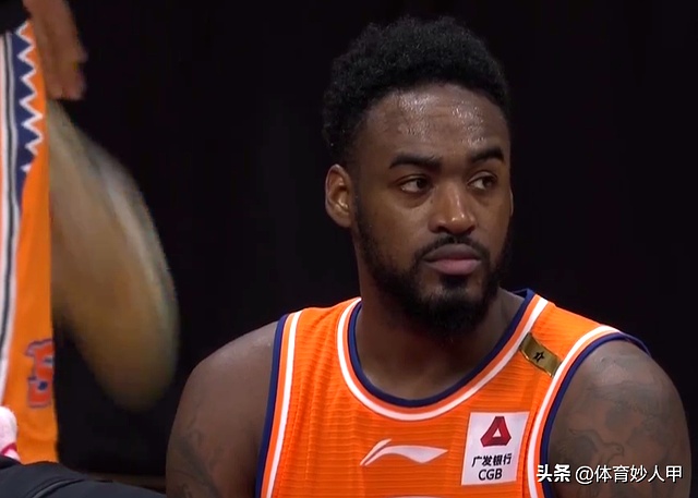 关于球队老将发挥低迷,引发球迷担忧的信息 关于球队老将发挥低迷,引发球迷担忧的信息