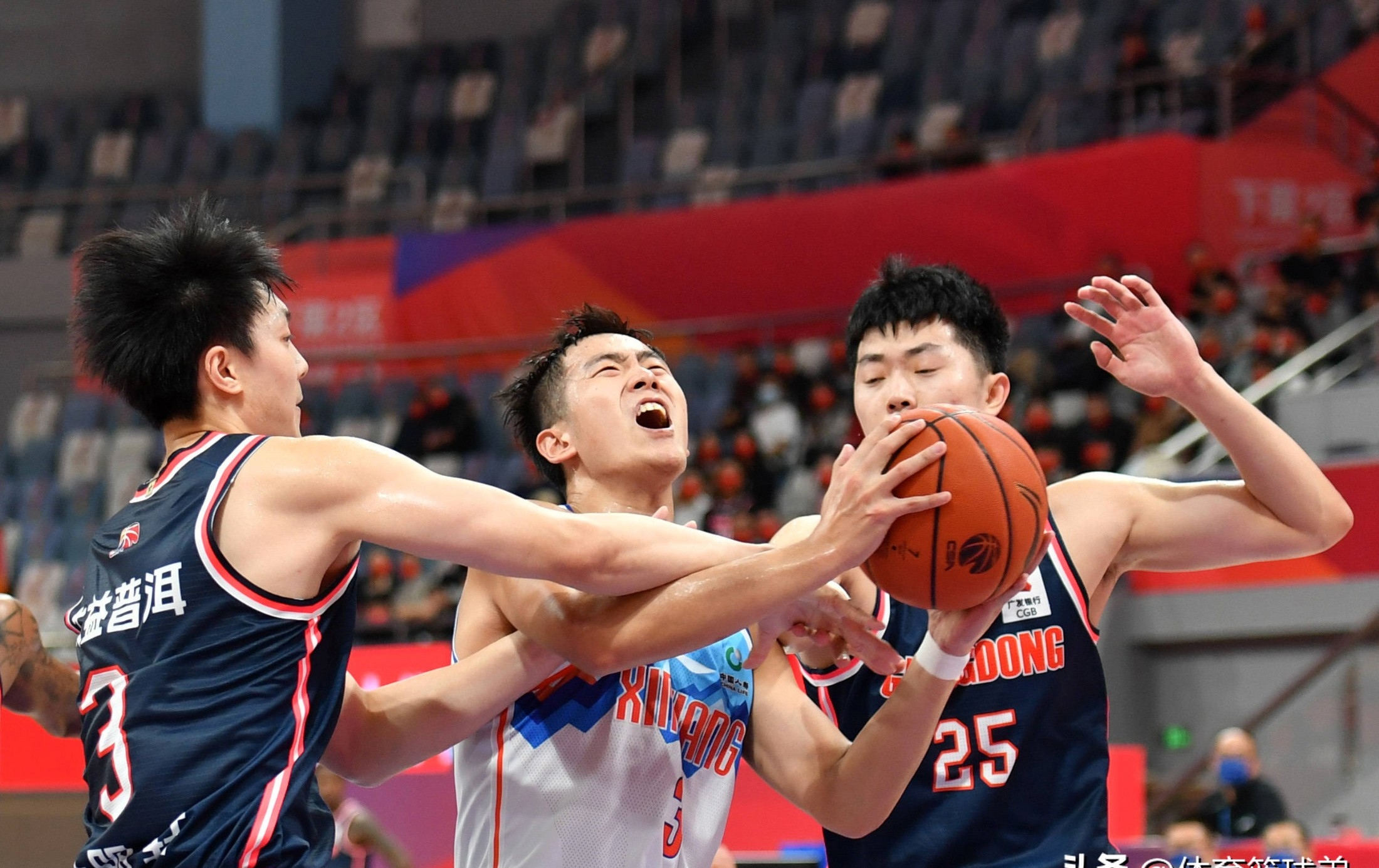 米兰体育下载-包含广州龙狮再胜新疆与山西，夺得季前赛冠军的词条