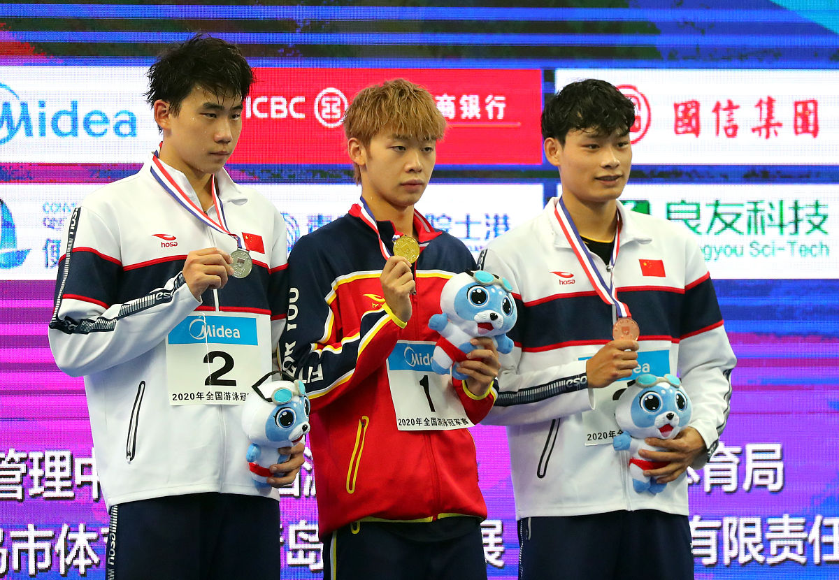 教练团队补充新人，冲击冠军