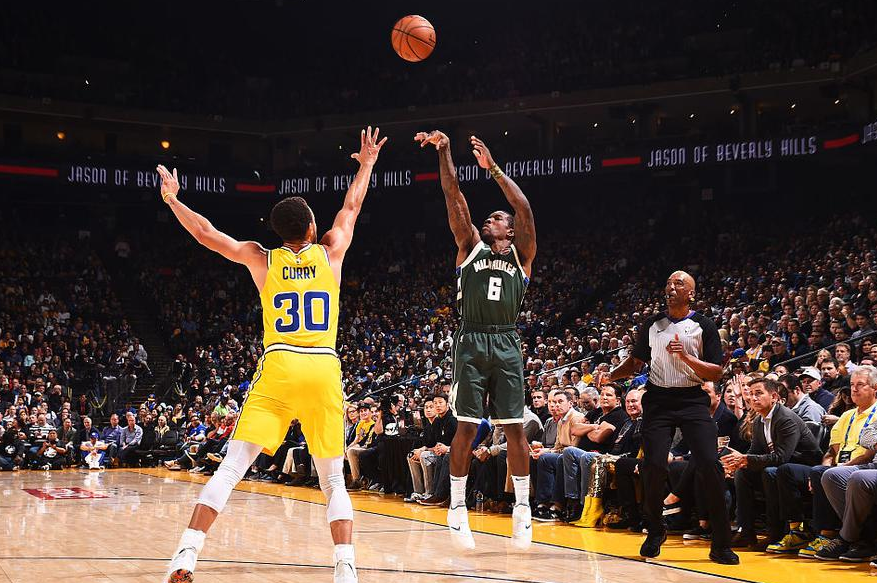 米兰体育电竞-雄鹿球员因伤休战一段时间